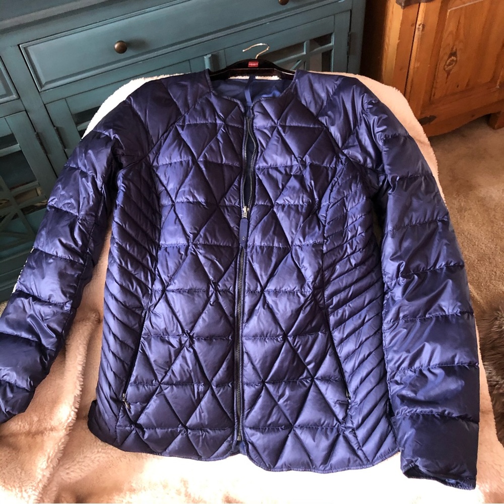 Lululemon Blue Reversible Jacket Size 8